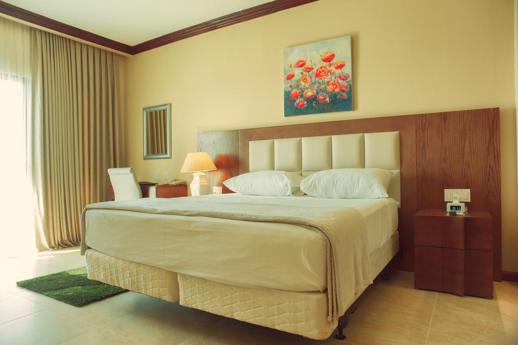 Ramada By Wyndham Princess Georgetown Exterior photo